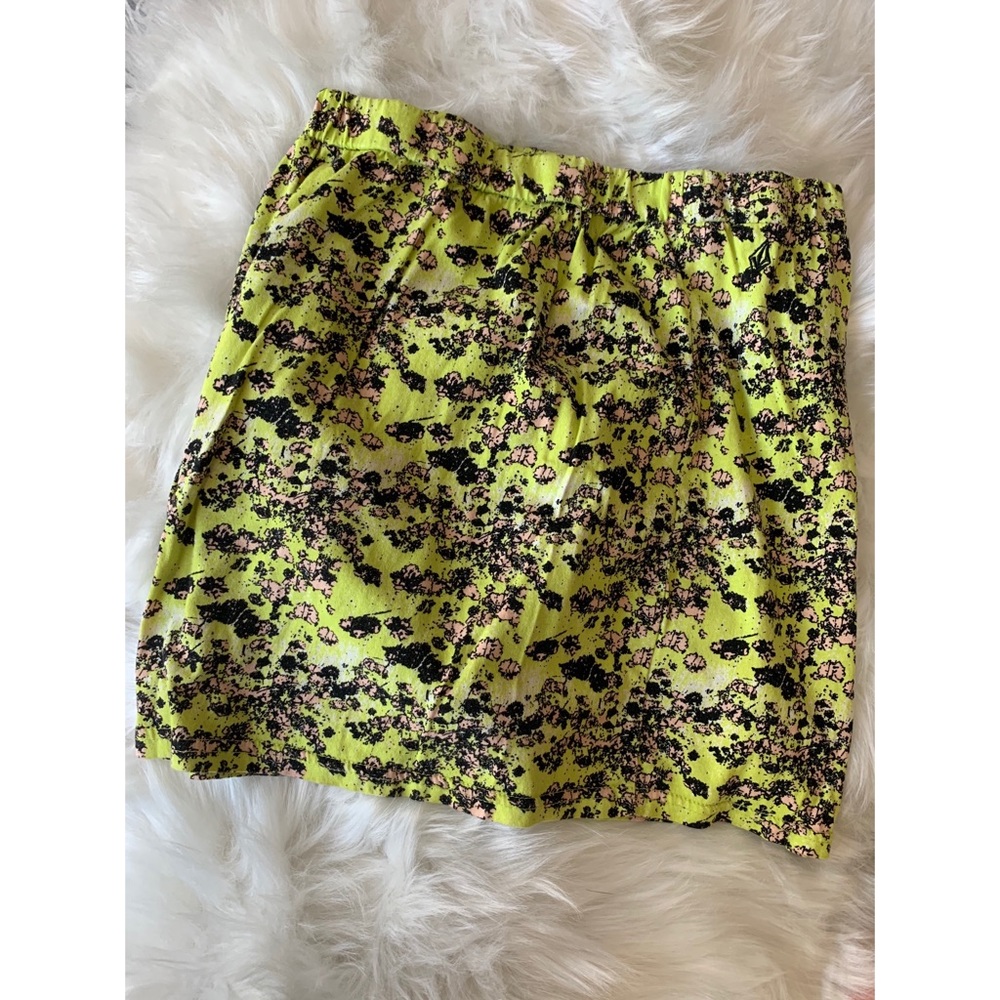 Women’s Volcom Mini Skirt